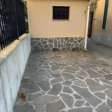 La Camelia Apartment *
